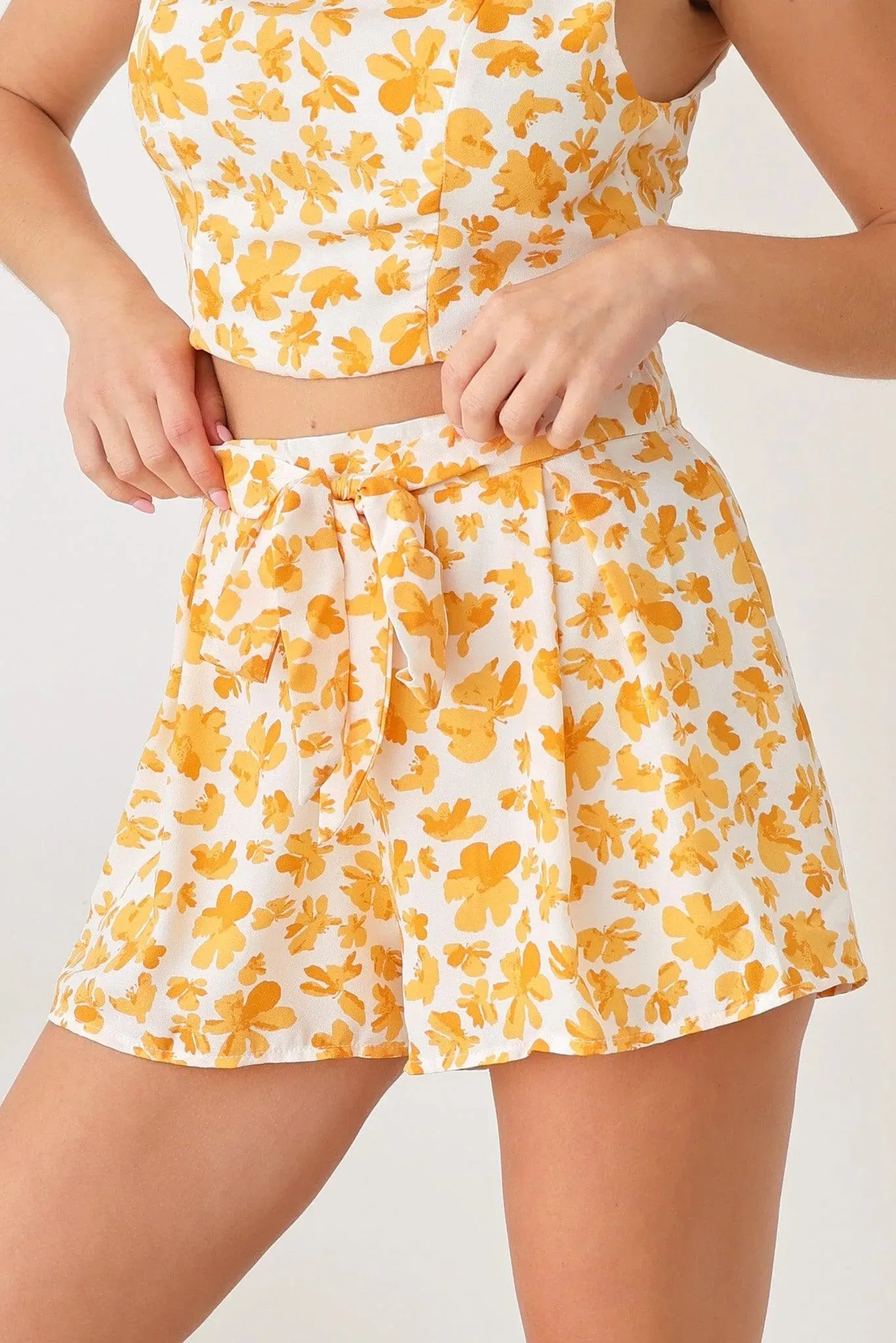 Boho Style Floral Side Zipper Crop Top & High Waist Front Belt Back Zipper Shorts Set