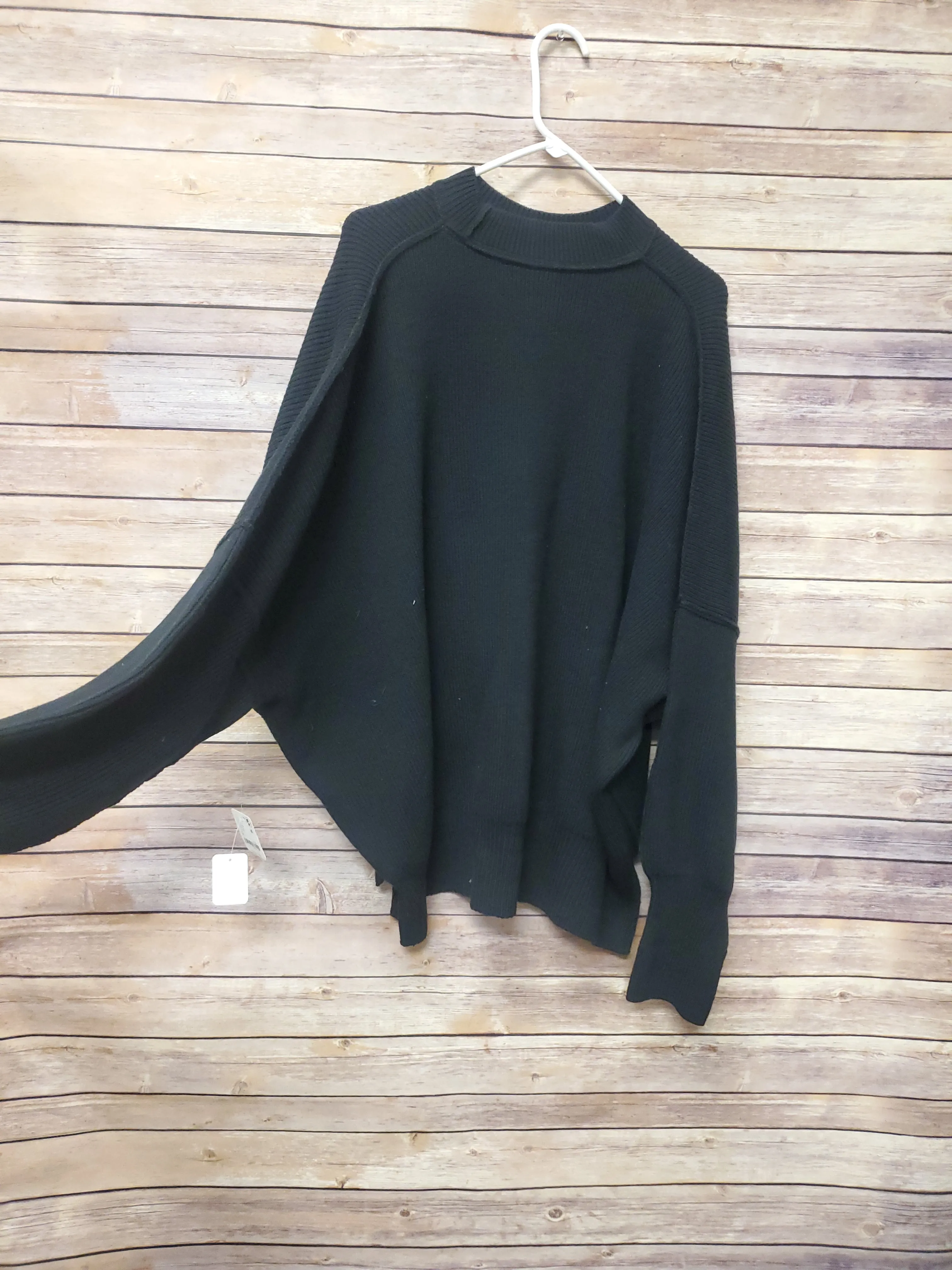 Free People Black Oversized Sweater. Size M. RS 97