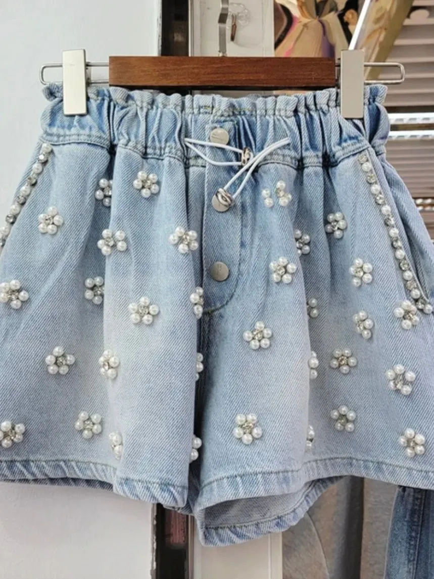 Light blue flowers embroidered shorts pants