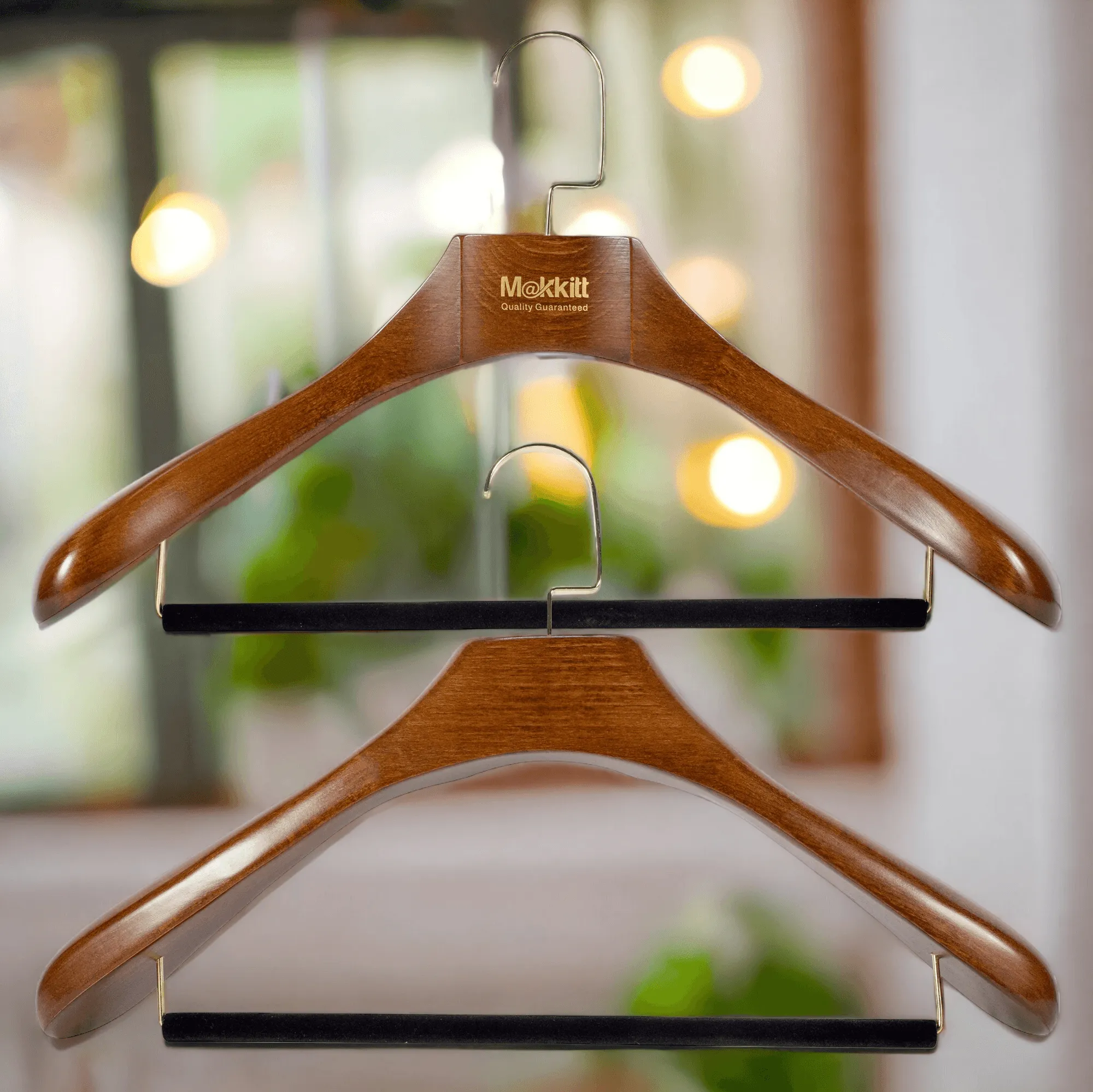 MAKKITT Luxury Wooden Hangers (Set of 2)
