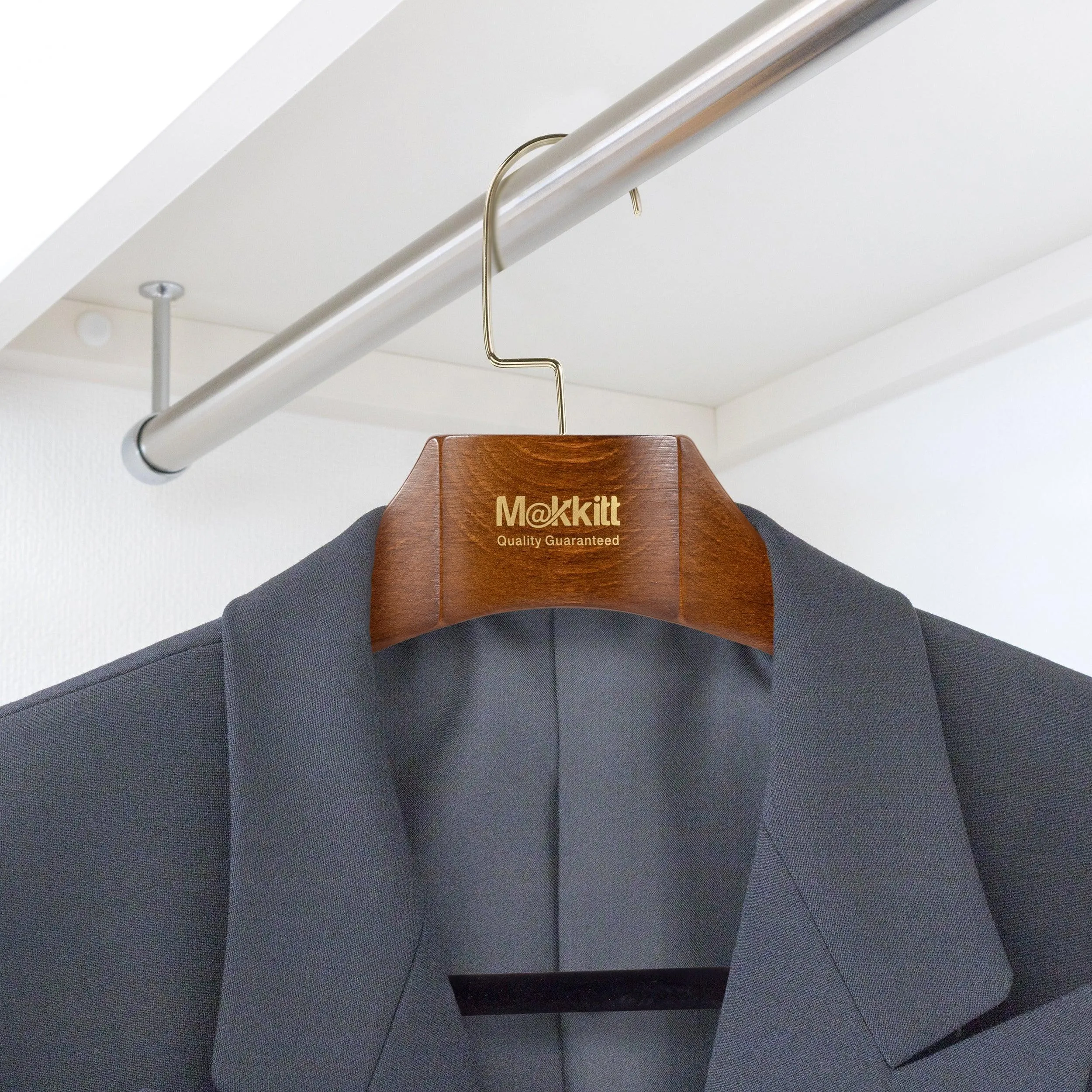 MAKKITT Luxury Wooden Hangers (Set of 2)