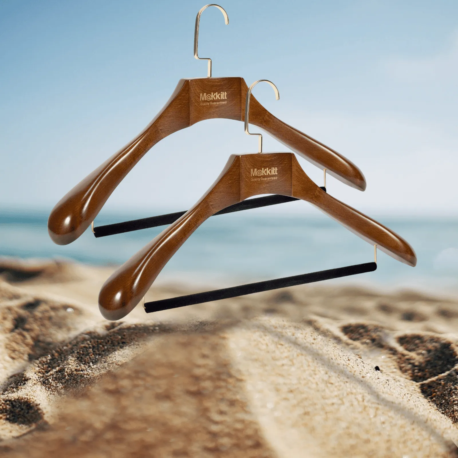 MAKKITT Luxury Wooden Hangers (Set of 2)