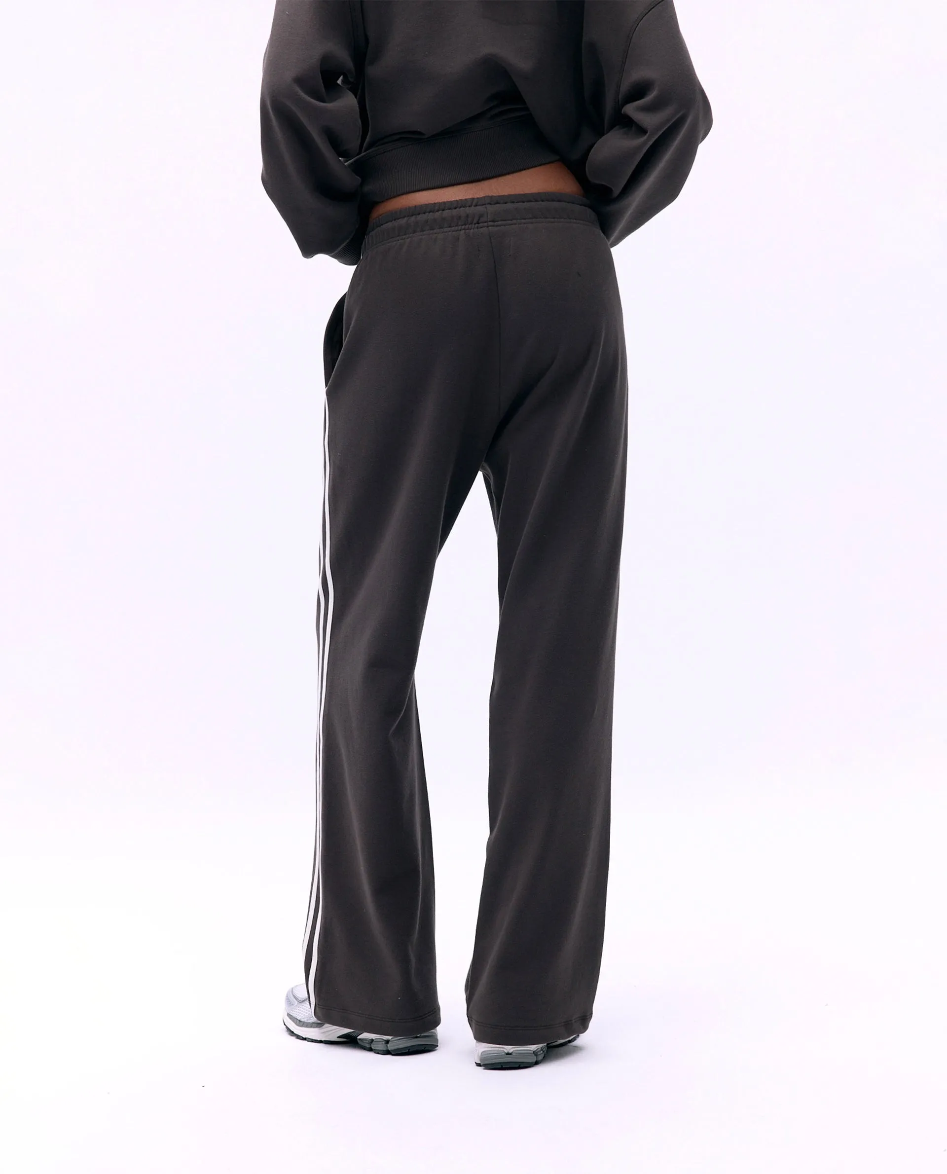 Varsity Loose Fit Sweatpants - Coffee Bean/Marshmallow White